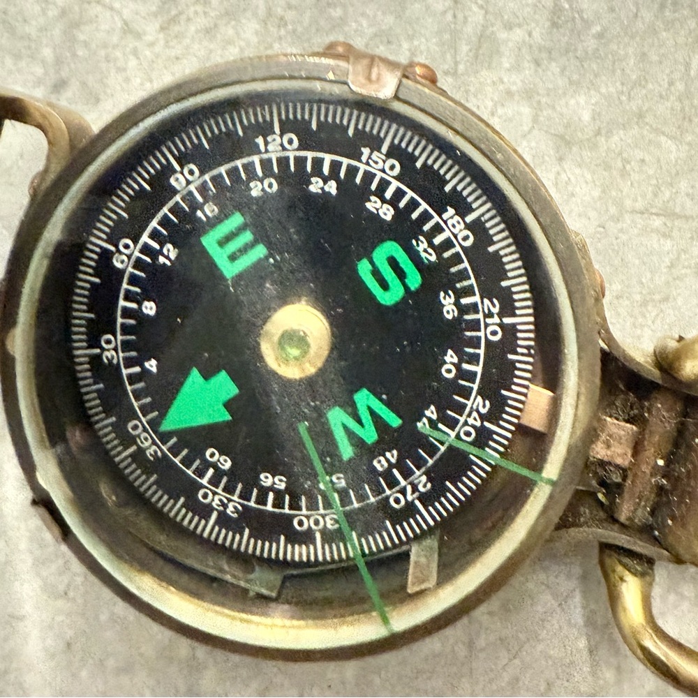 Authentic Vintage Brass Pocket Compass 4” x 2” x 1/2” - Picture 2 of 12